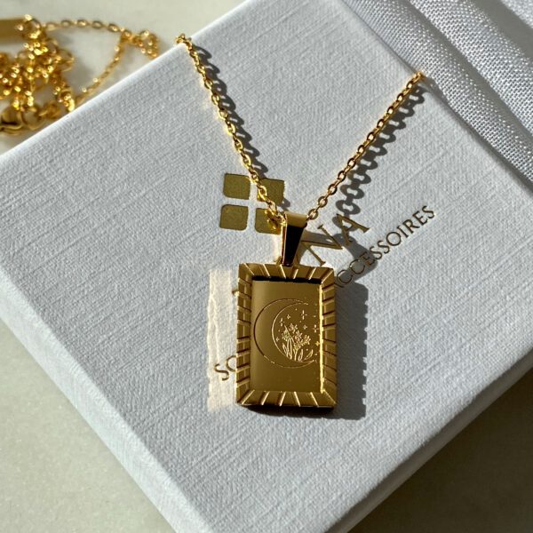 Gold Halskette mit Anhänger - Moon Halskette - Tayna Schmuck & Accessoires